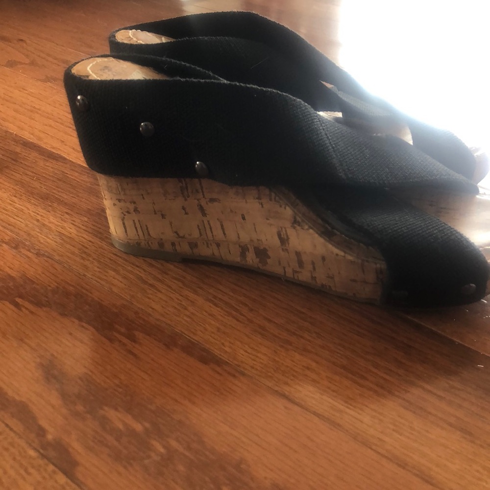Esprit sandals size 8 😍